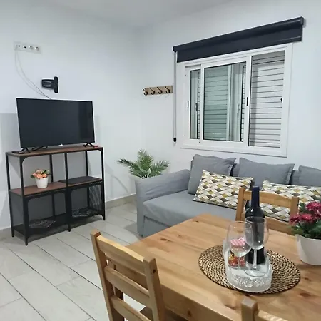 Kyomu El Pilar Apartamento *