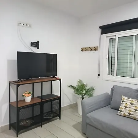 Kyomu El Pilar * לה לגונה