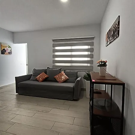 Kyomu El Pilar דירה