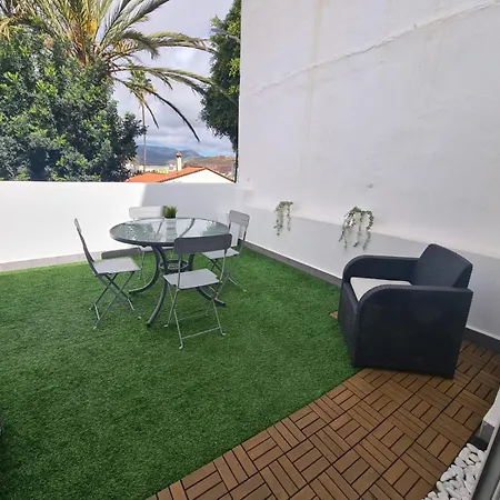 Apartamento Kyomu El Pilar *